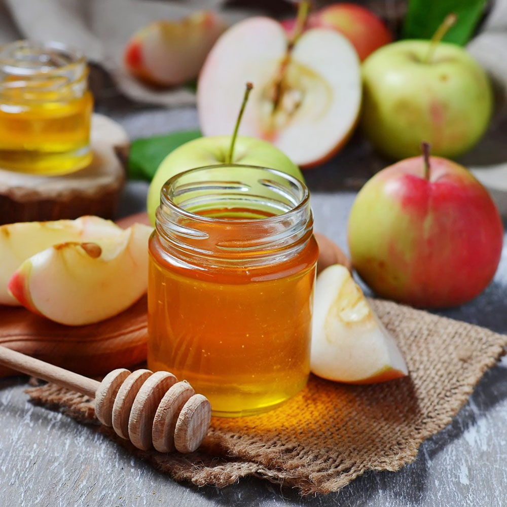 Apples-and-Honey-scaled-mofidan-min ویگی های عسل سیب بهاره