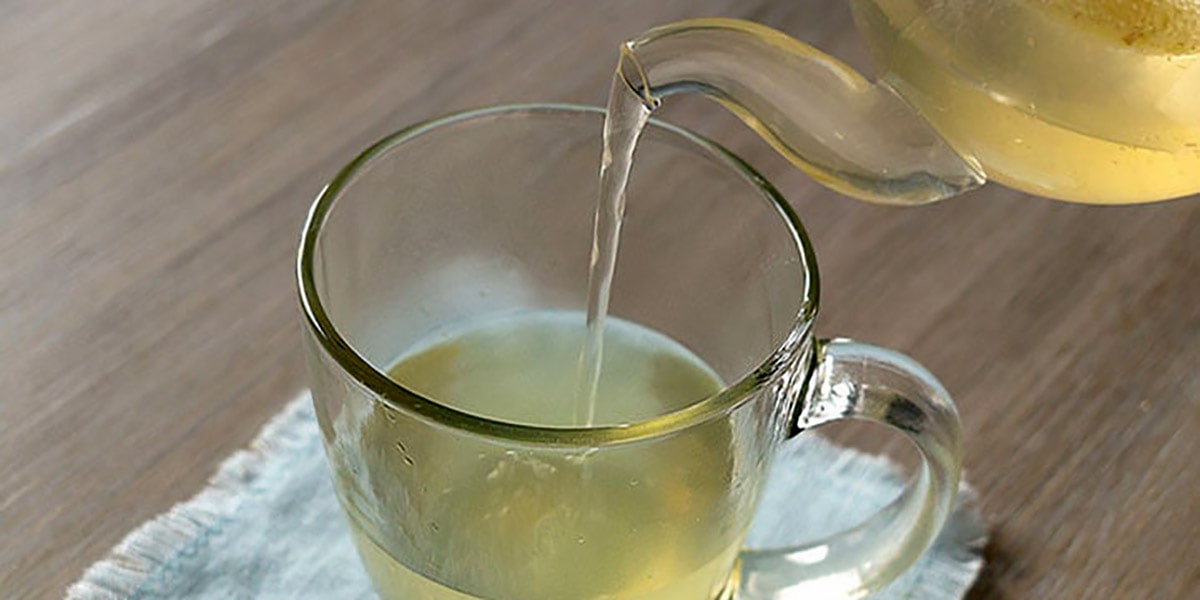 آب جوش و عسل ناشتا