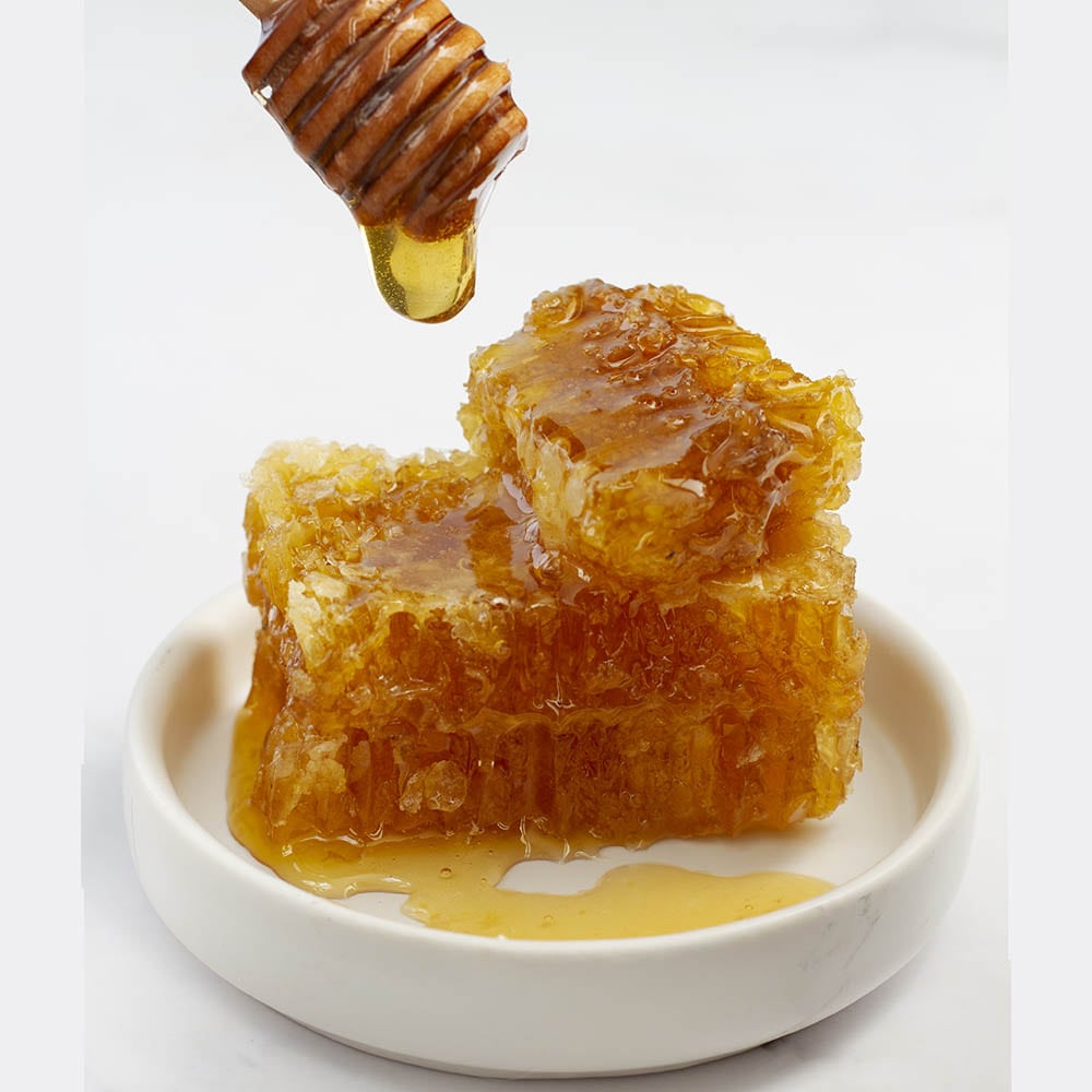 Buy-natural-waxy-honey-big-min عسل مومدار طبیعی